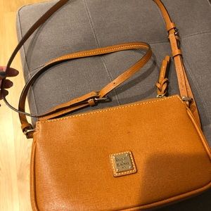 Dooney & bourke crossbody